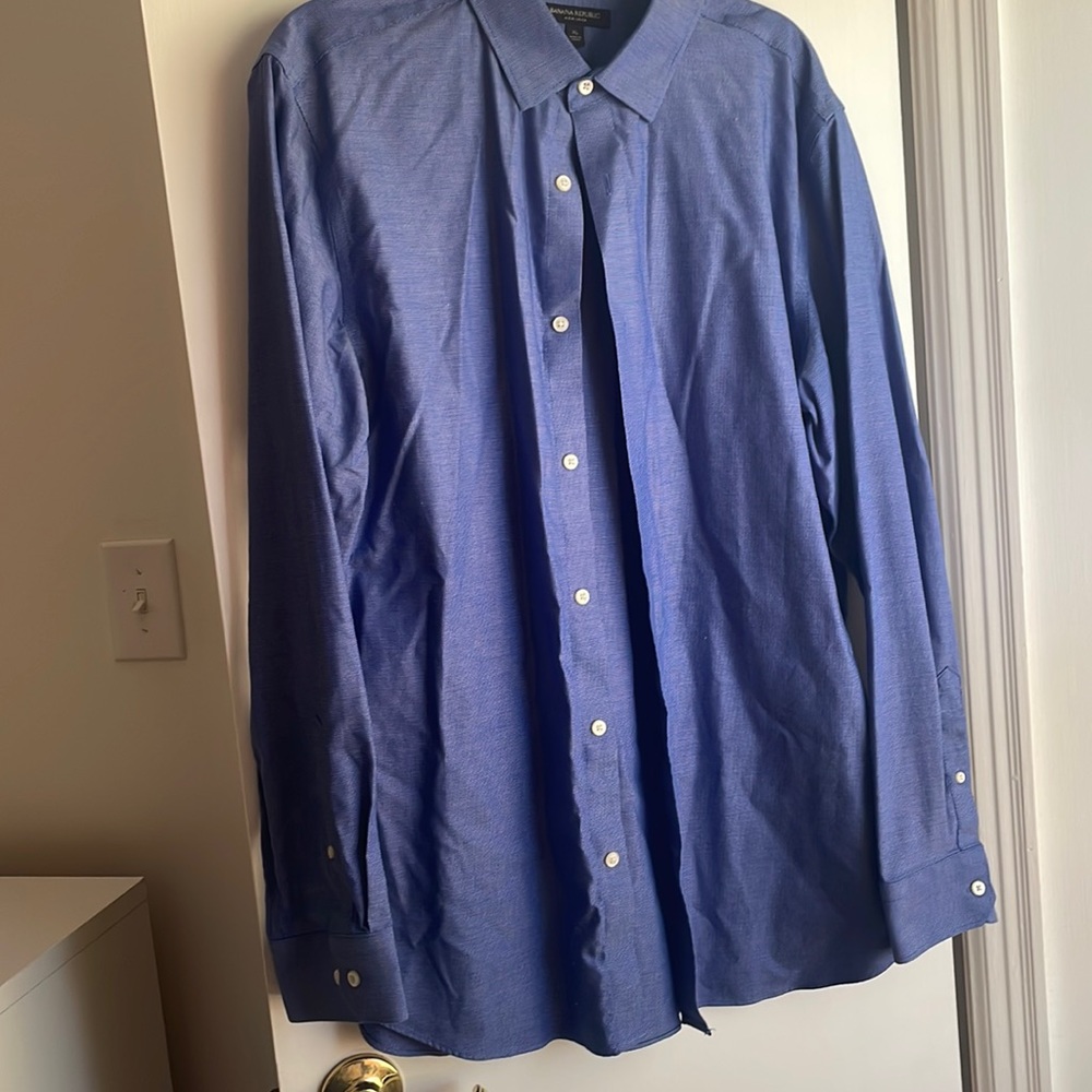 Banana Republic button down shirt non-iron